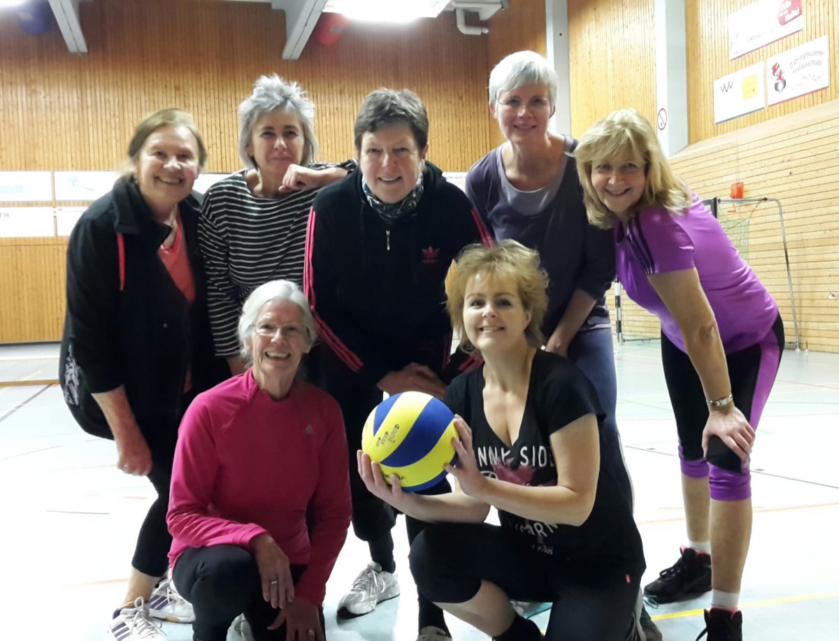 Prellball für Frauen – Turnen & Fitness